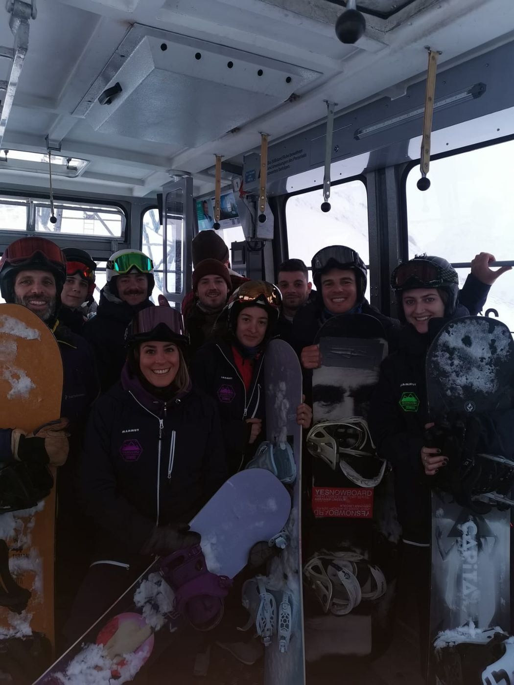 Allievi del club in gruppo sulle piste